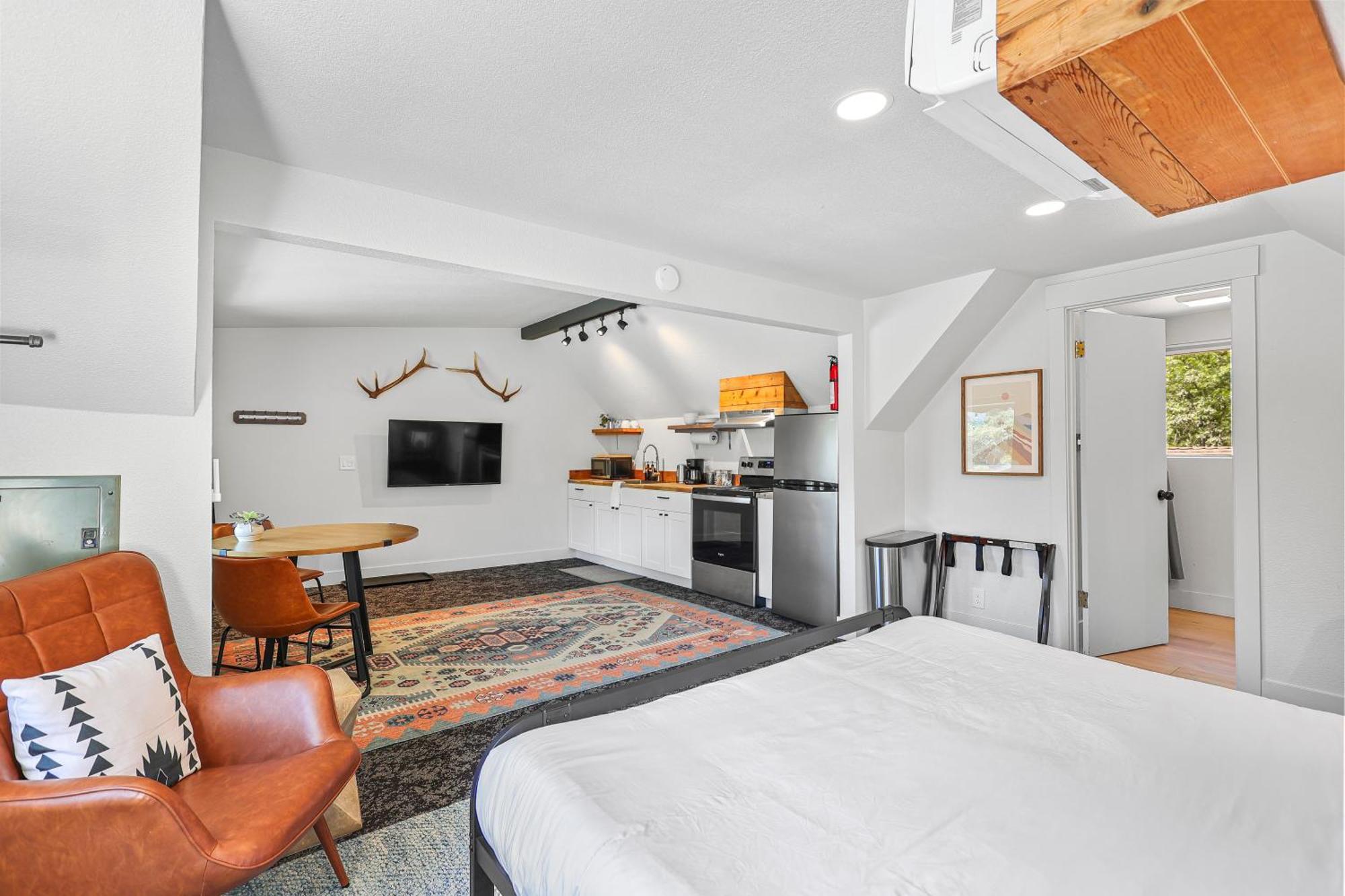 מאונט שסטה Basecamp Lodge חדר תמונה