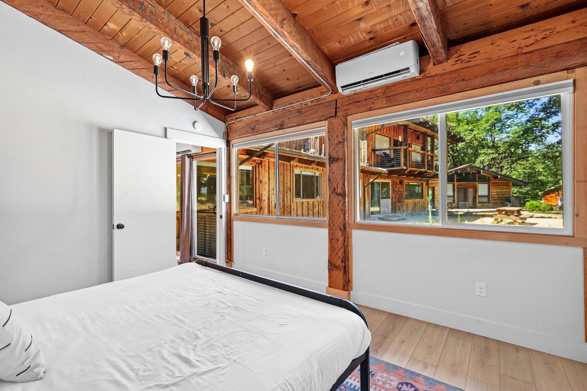 מאונט שסטה Basecamp Lodge חדר תמונה