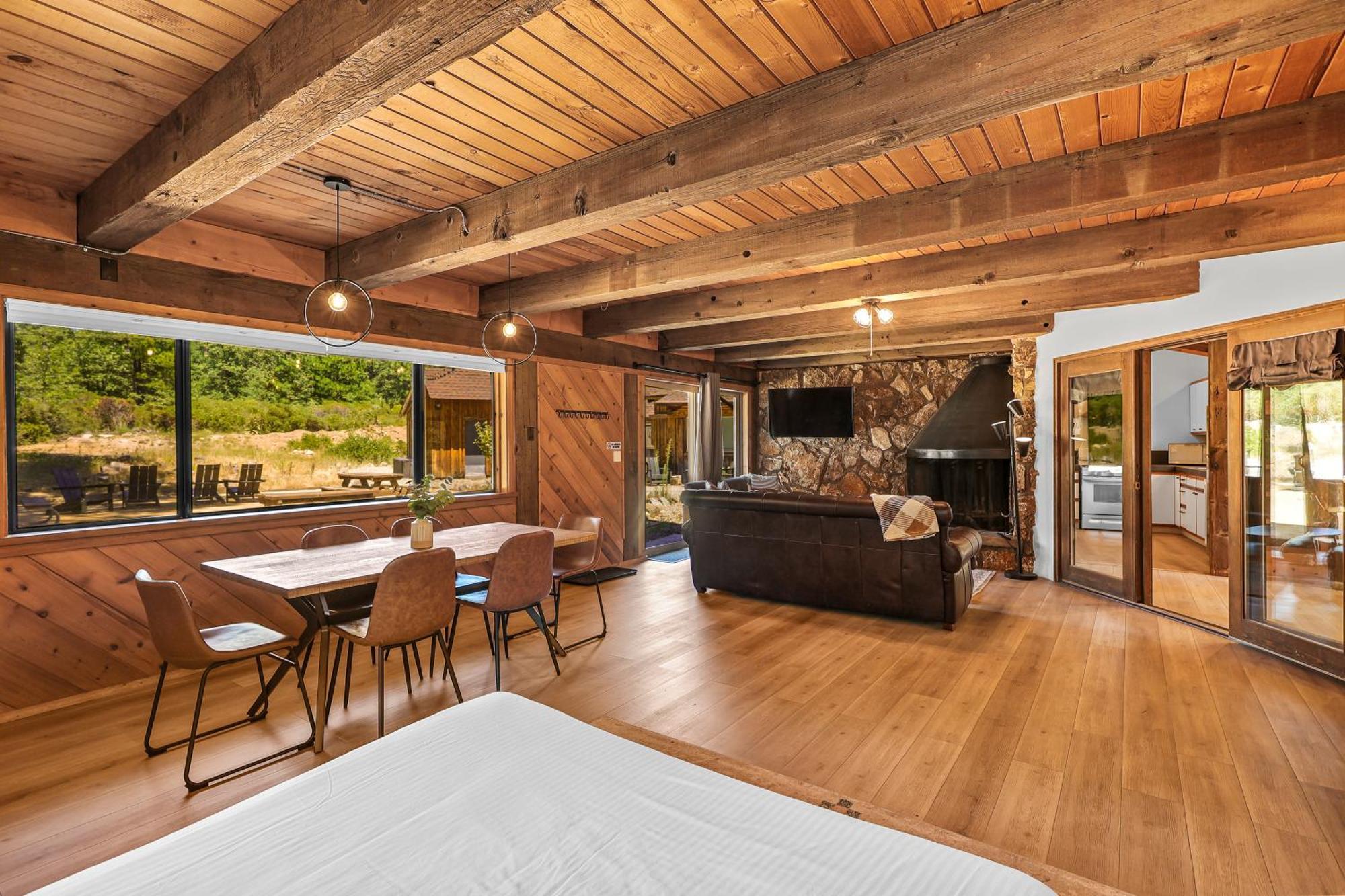 מאונט שסטה Basecamp Lodge מראה חיצוני תמונה