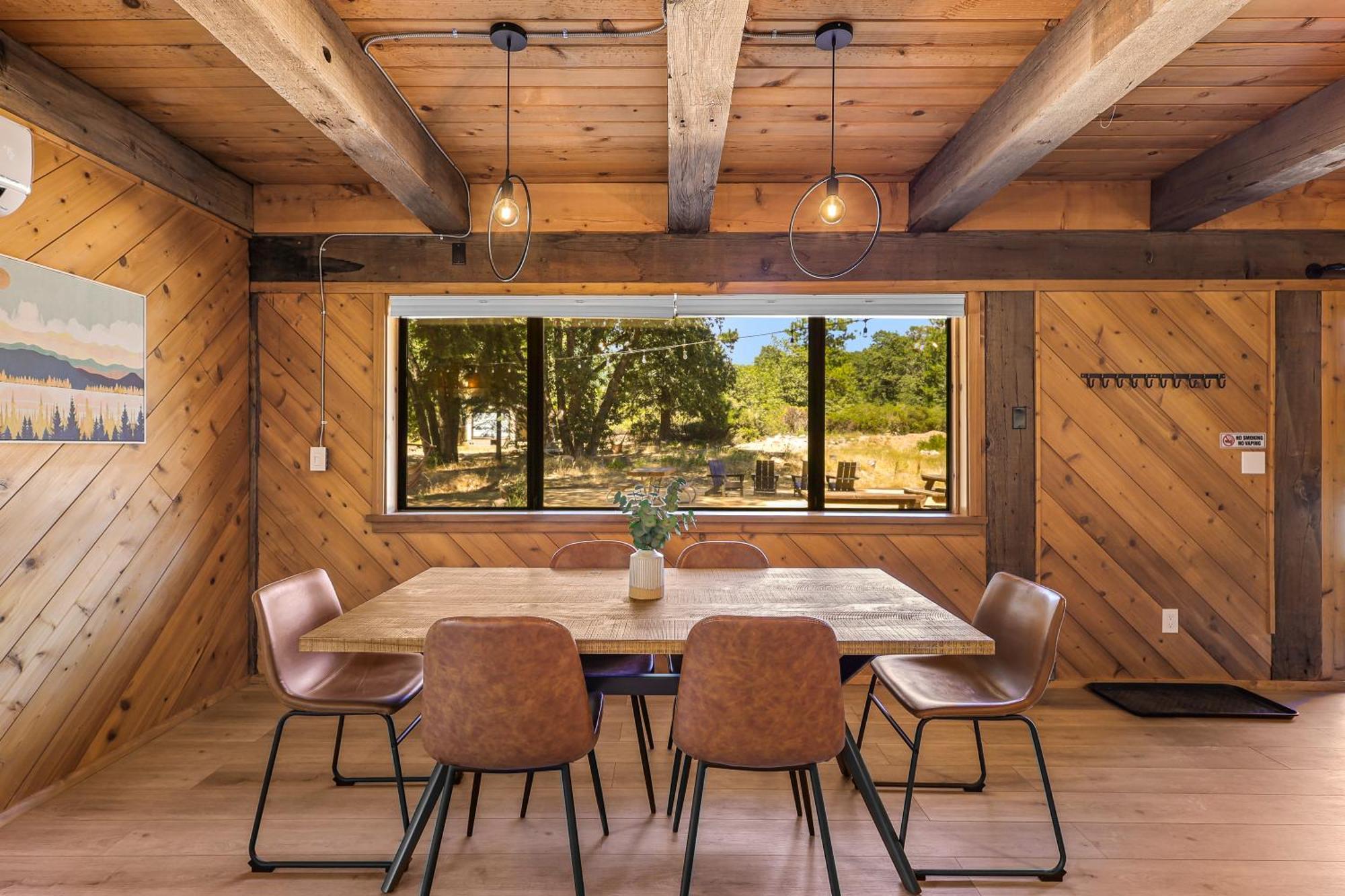 מאונט שסטה Basecamp Lodge מראה חיצוני תמונה