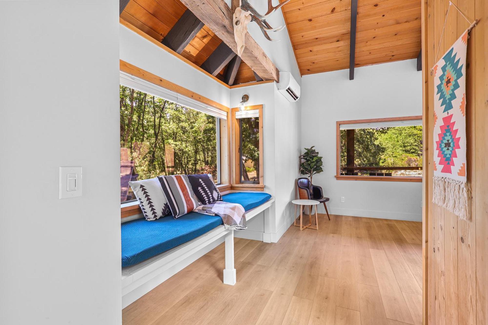 מאונט שסטה Basecamp Lodge מראה חיצוני תמונה